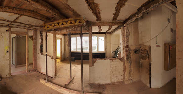 Durchblick in eines der Behandlungszimmer